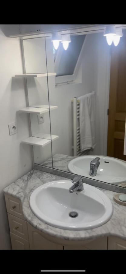 Chez Jb Apartment Lorgues Bagian luar foto